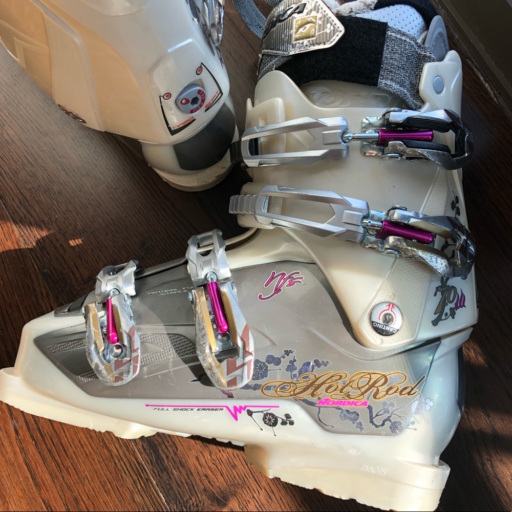 Nordica Hot Rod Ski Boots 🎿